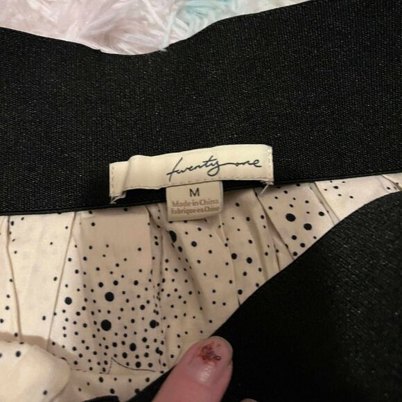 Forever 21 Skirt Medium - Picture 4 of 5